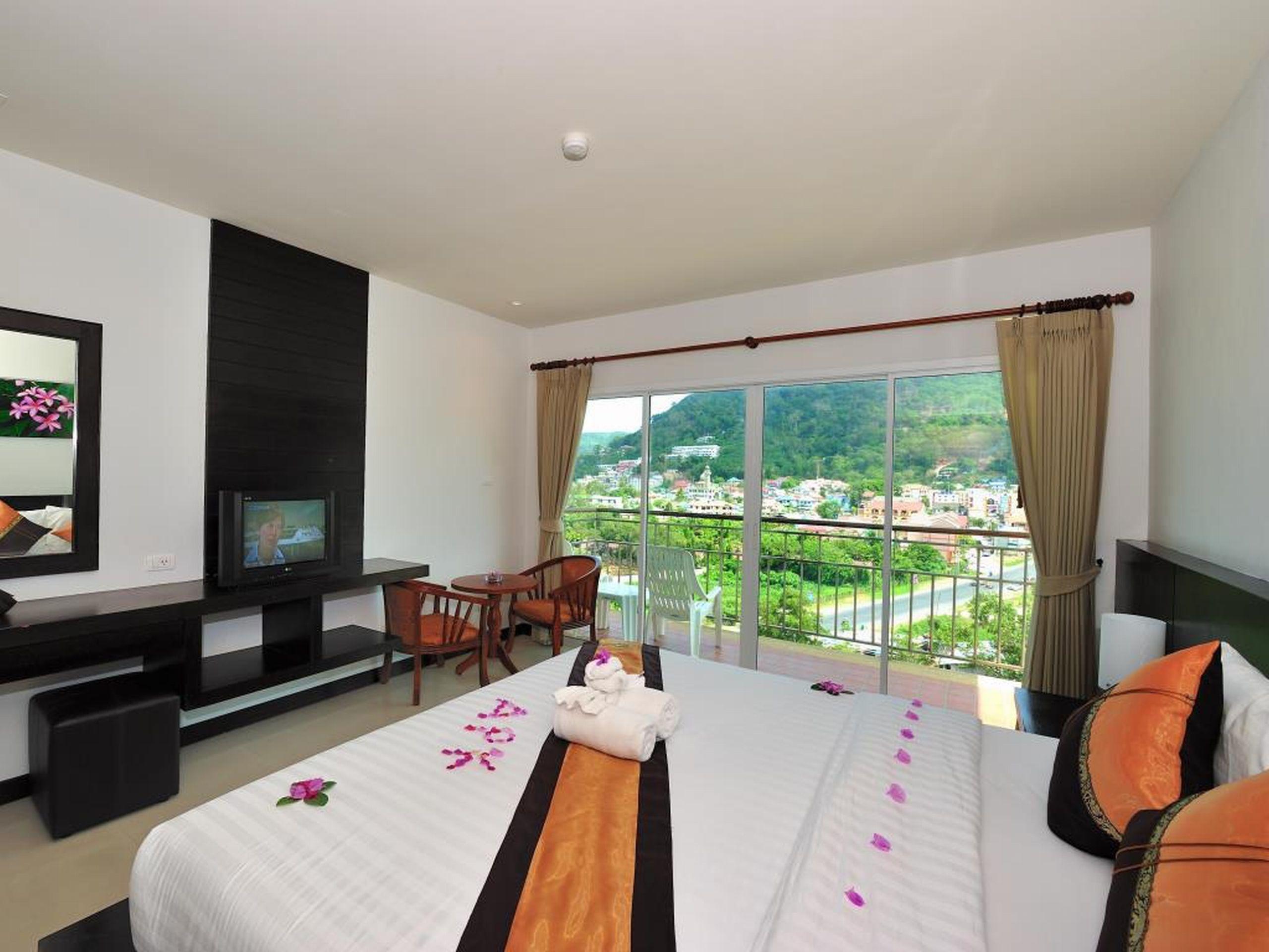Apk Resort Patong Buitenkant foto