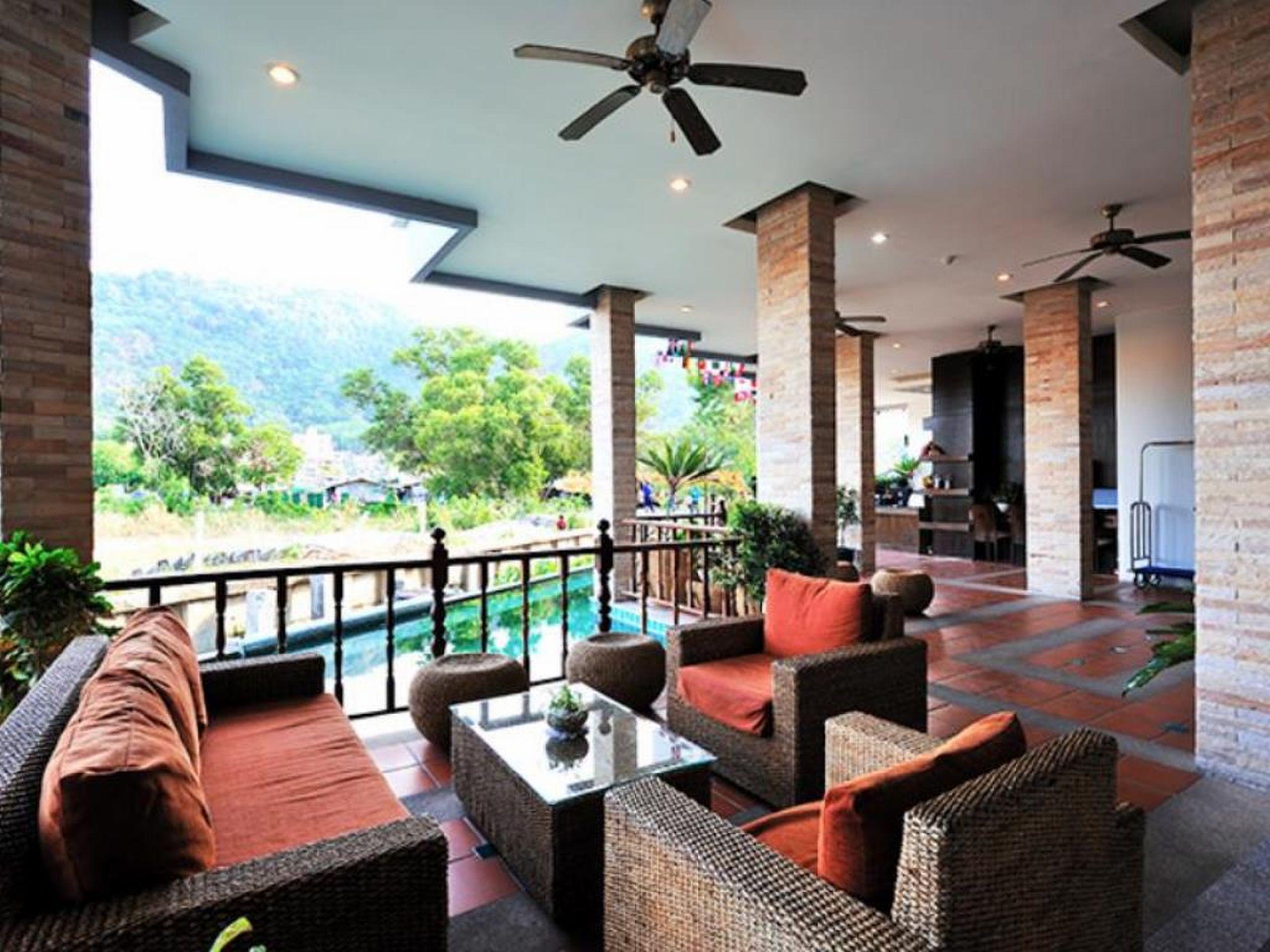 Apk Resort Patong Buitenkant foto