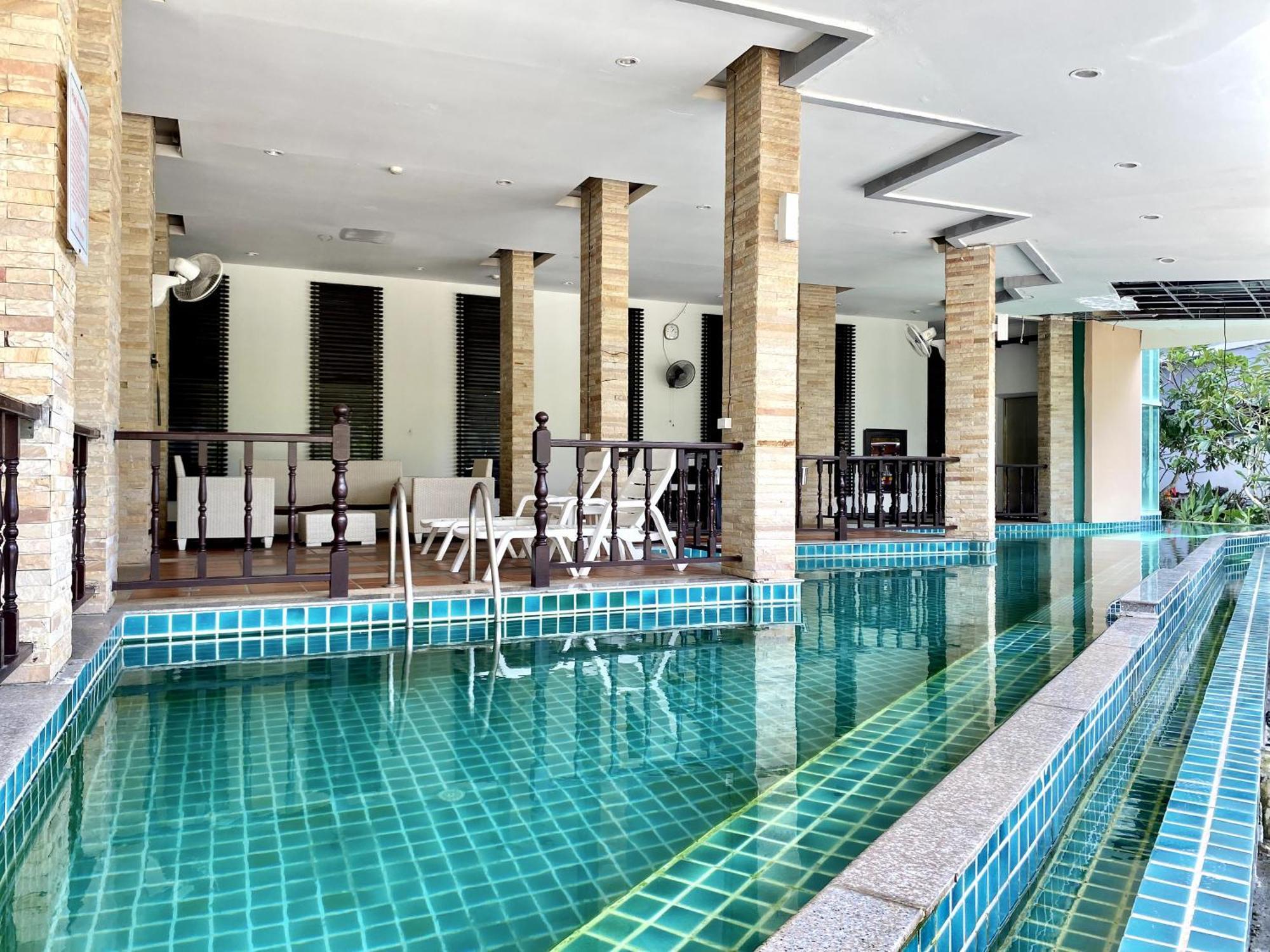 Apk Resort Patong Buitenkant foto