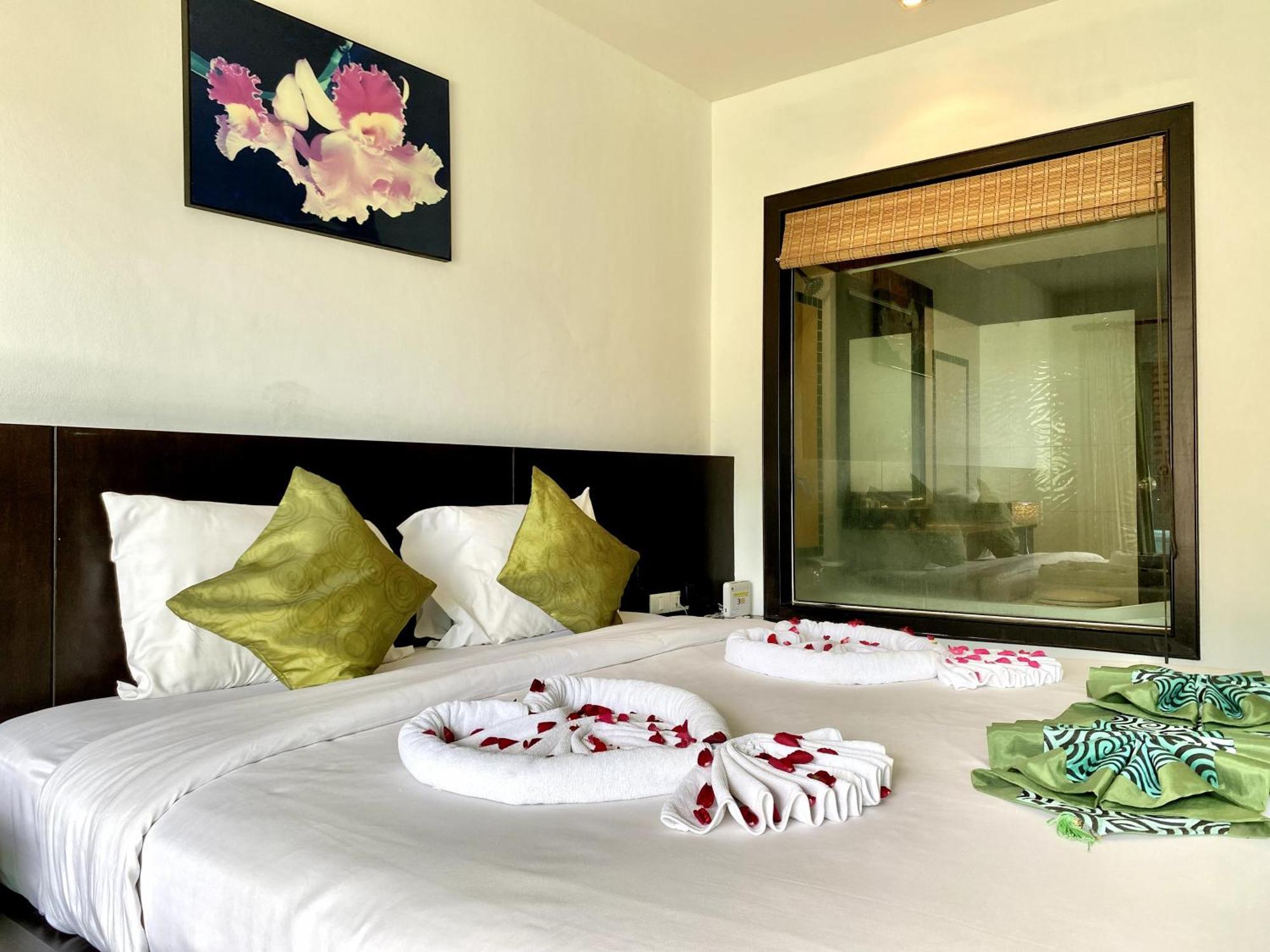 Apk Resort Patong Buitenkant foto