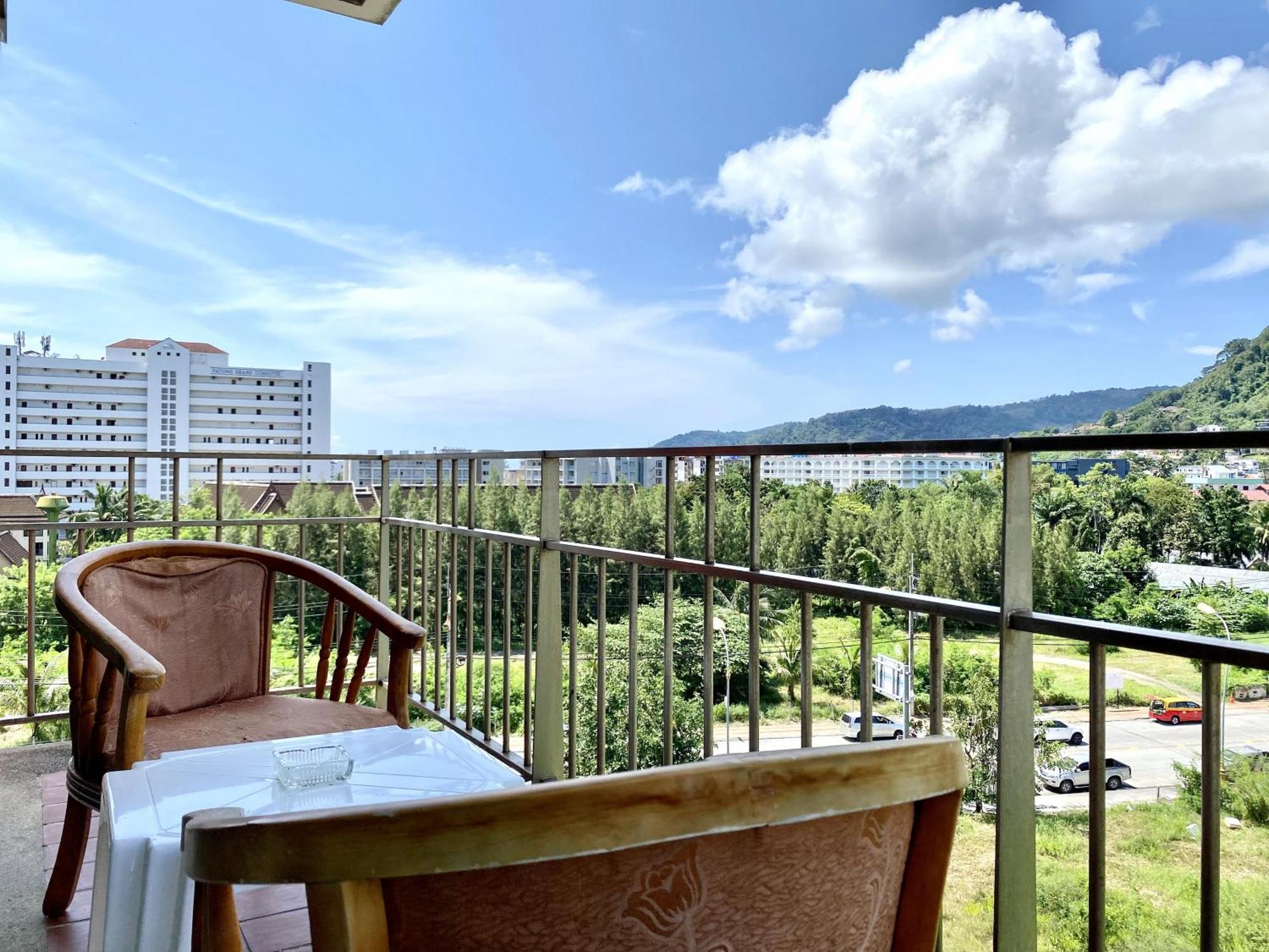 Apk Resort Patong Buitenkant foto
