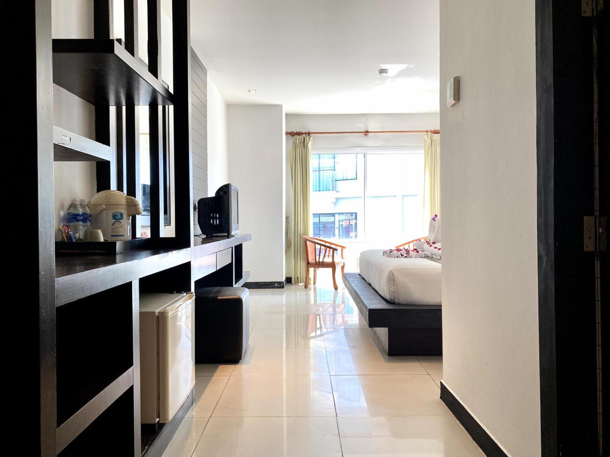 Apk Resort Patong Buitenkant foto